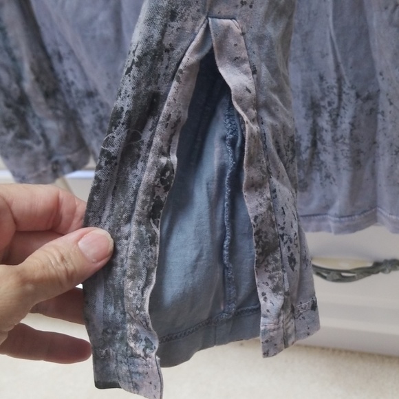 Top - Picture 3 of 6